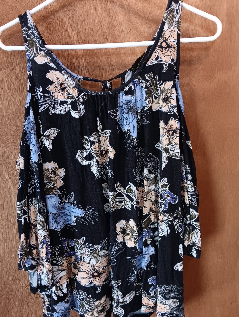 Jeans By Buffalo Black Floral Cold-Shoulder Tank with Blue and Beige Flowers